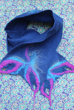 Load image into Gallery viewer, Felted Scarf (short)