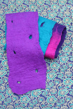 Load image into Gallery viewer, Felted Scarf (short)
