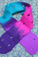 Load image into Gallery viewer, Felted Scarf (short)
